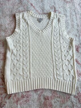 St. John’s Bay white knit v-neck sweater vest
